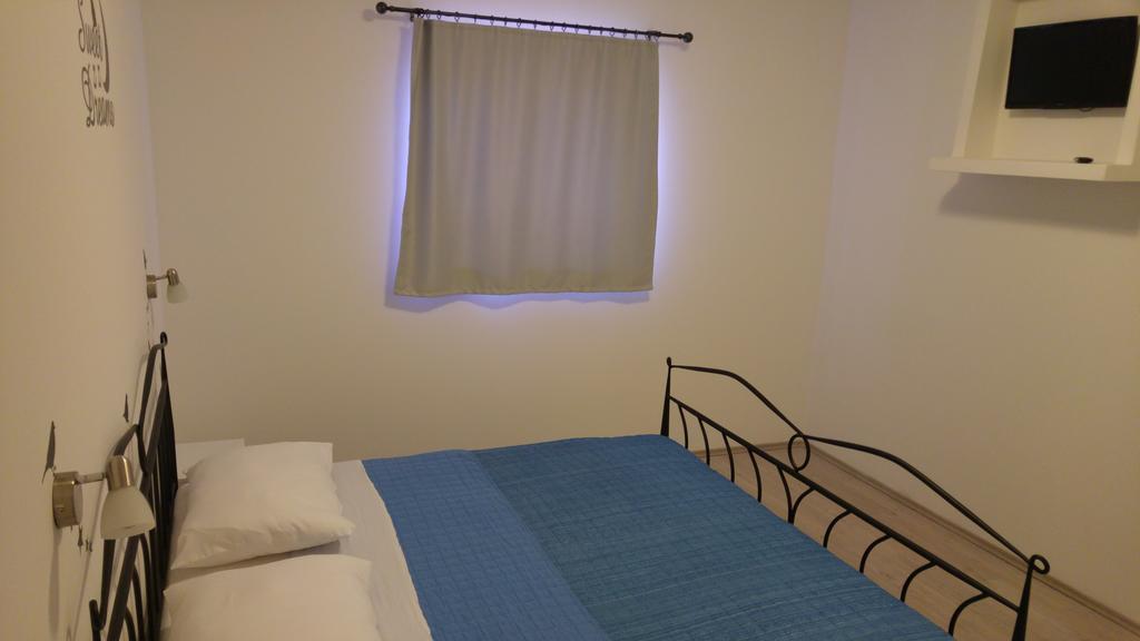 Apartment Perun Подстрана Экстерьер фото