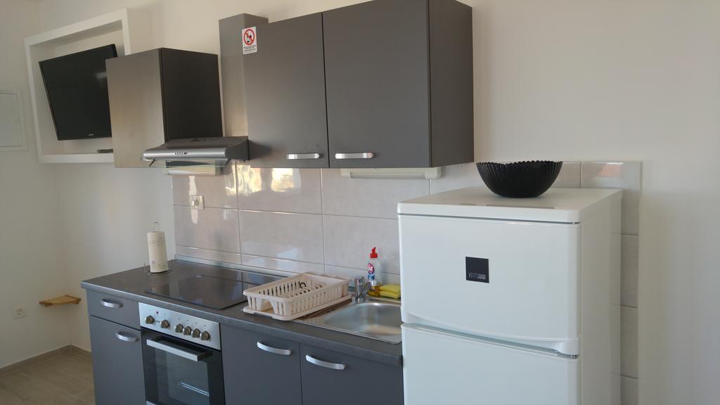Apartment Perun Подстрана Экстерьер фото