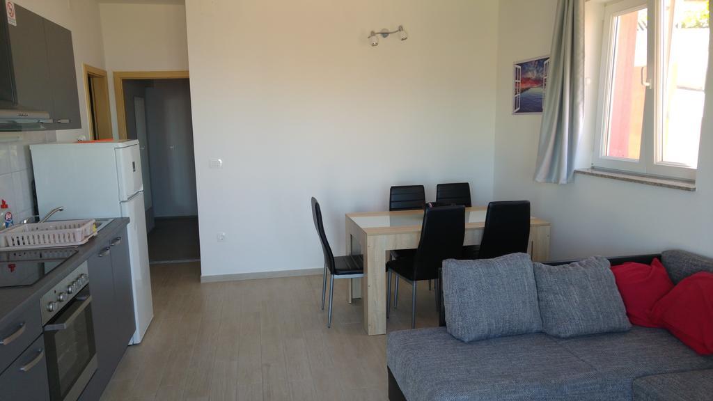 Apartment Perun Подстрана Экстерьер фото
